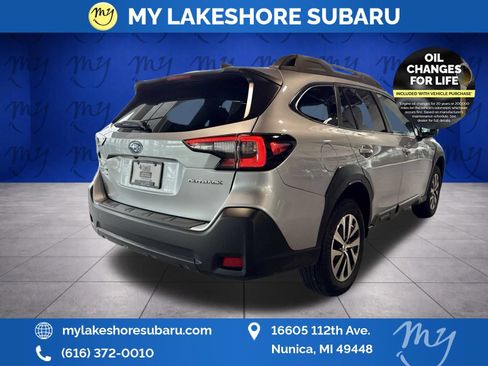 Certified 2025 Subaru Outback Premium w/ Popular Package #1A AWD/4WD image 11