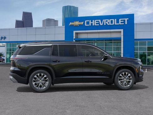 New 2026 Chevrolet Traverse LT w/ Sun and Wheel Package FWD image 5