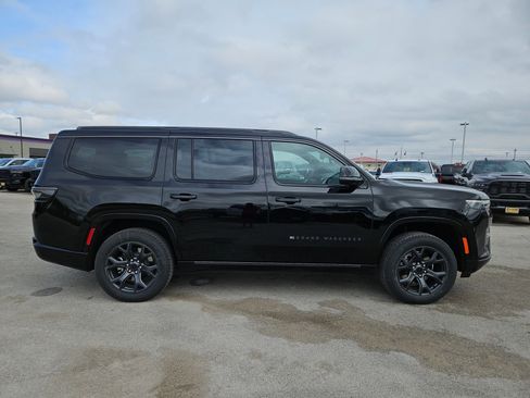 New 2026 Jeep Grand Wagoneer Limited w/ Premium Group II image 2