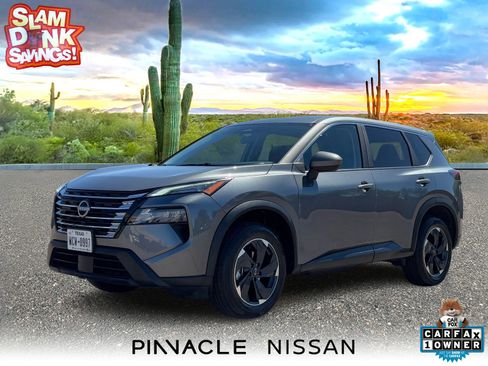 Certified 2025 Nissan Rogue SV image 1