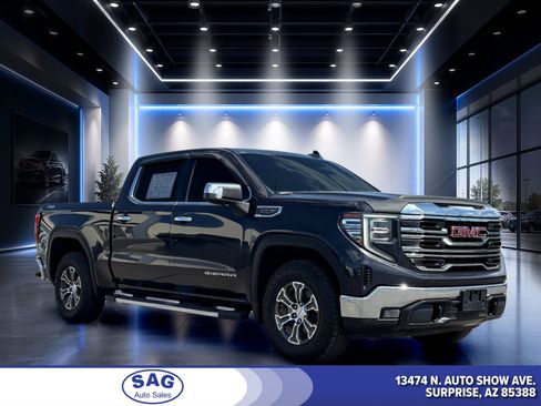 Used 2022 GMC Sierra 1500 SLT w/ X31 Off-Road Package AWD/4WD image 1