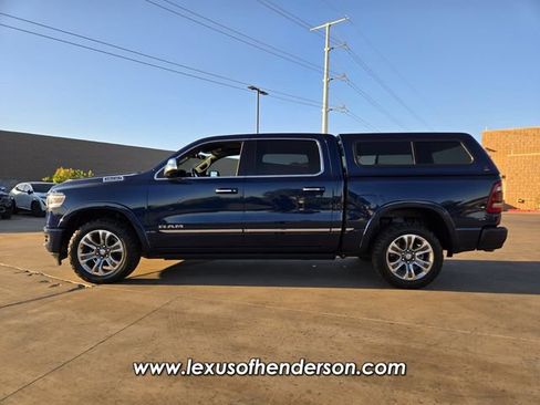 Used 2022 RAM 1500 Limited w/ Body Color Bumper Group AWD/4WD image 3