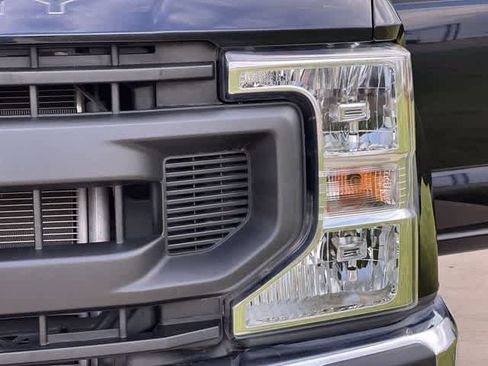 Used 2022 Ford F250 XL w/ Power Equipment Group image 24