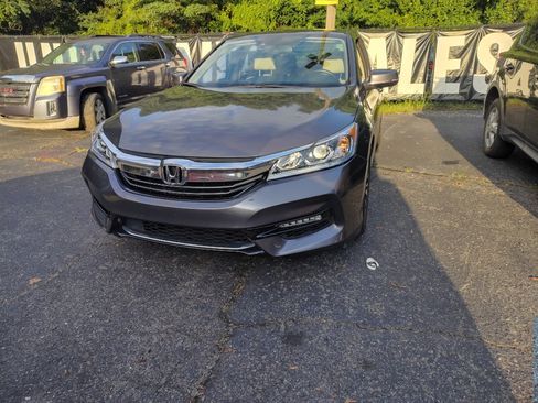 Used 2017 Honda Accord EX-L image 1