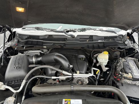 Used 2016 RAM 1500 Sport w/ Black Ram 1500 Sport Group image 10