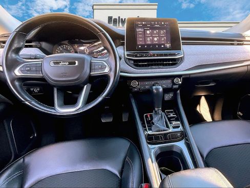 Certified 2022 Jeep Compass Latitude w/ Sun and Sound Group image 15