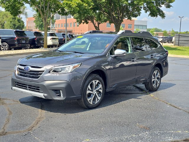 Used 2020 Subaru Outback Touring XT AWD/4WD image 2
