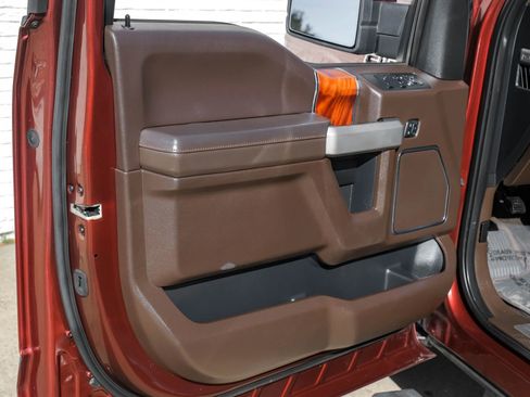 Used 2017 Ford F150 King Ranch w/ Equipment Group 601A Luxury image 38