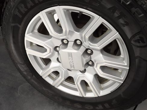 Used 2020 GMC Sierra 2500 SLE w/ SLE Value Package; image 11