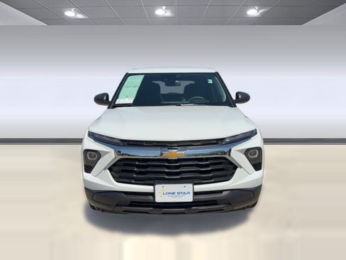 Used 2025 Chevrolet TrailBlazer LS w/ LS Convenience Package FWD image 6