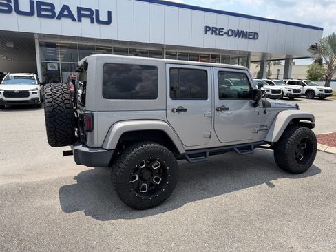 Used 2018 Jeep Wrangler Unlimited Sport S AWD/4WD image 3