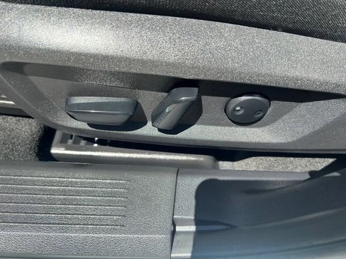 Certified 2023 Nissan Rogue SV AWD/4WD image 48