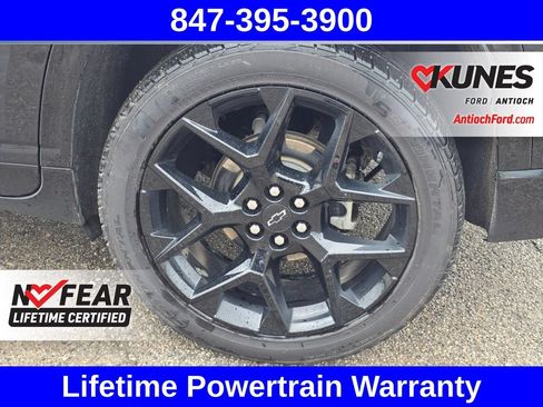 Used 2024 Chevrolet Traverse RS AWD/4WD image 17