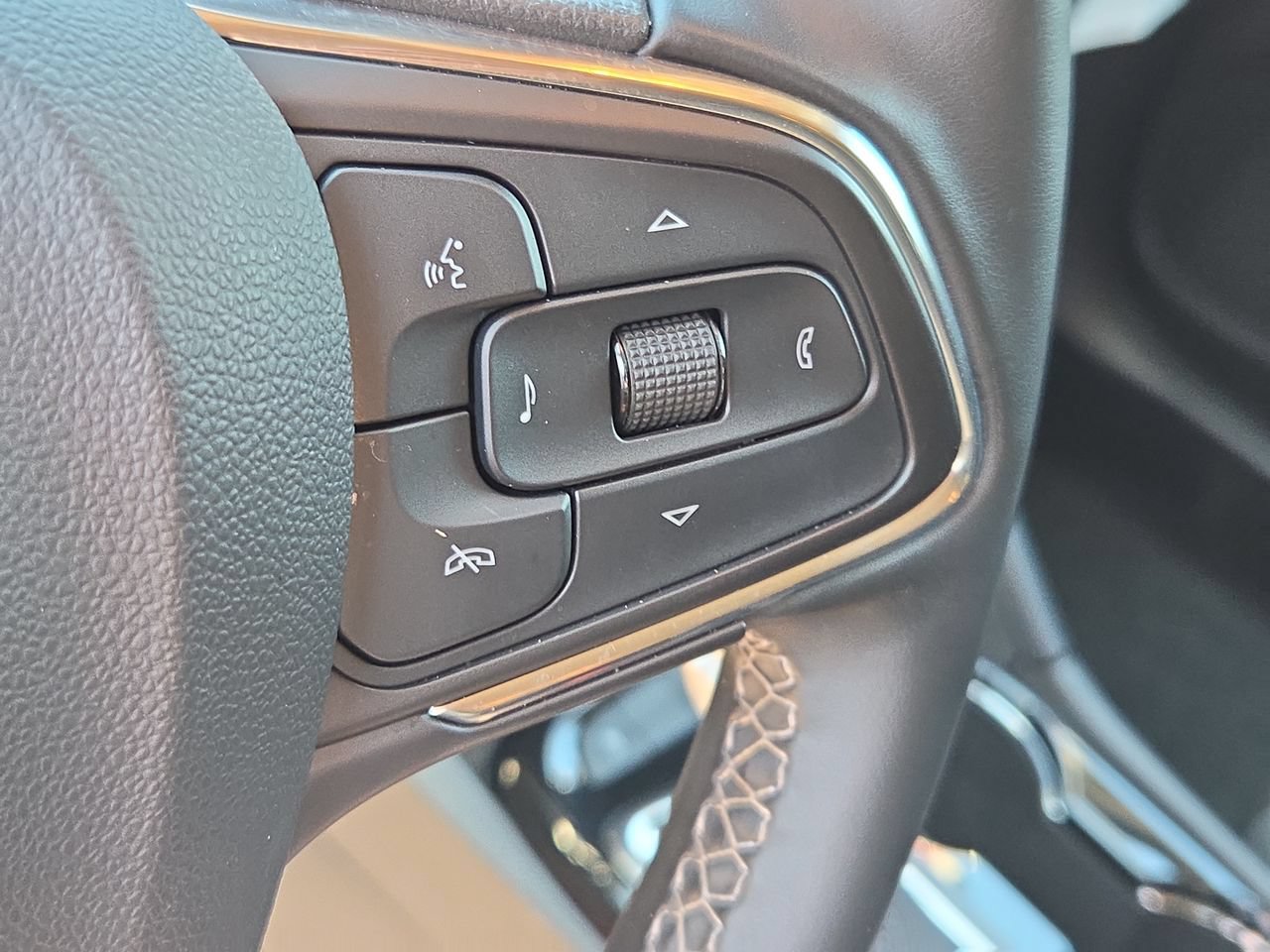 Used 2026 Buick Encore GX Preferred w/ Comfort Package FWD image 34