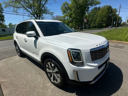 Used 2020 Kia Telluride S AWD/4WD image 3