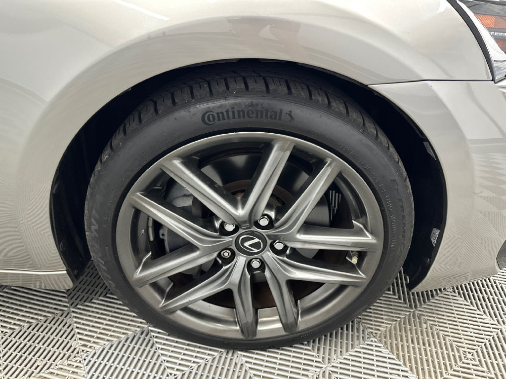 Used 2018 Lexus IS 300 F Sport w/ F Sport Package RWD image 13