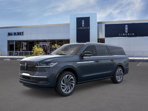 New 2026 Lincoln Navigator L Reserve AWD/4WD image 1