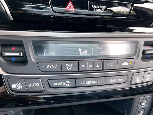 Used 2025 Honda Ridgeline Black Edition image 18