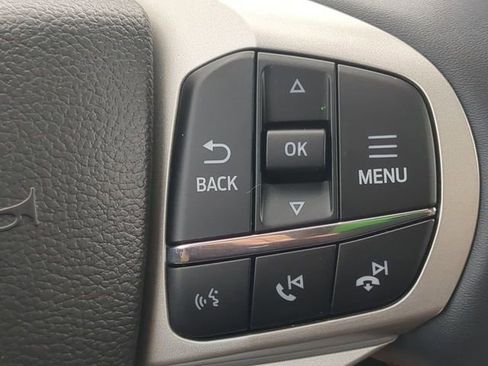 New 2026 Ford Explorer Active RWD image 25