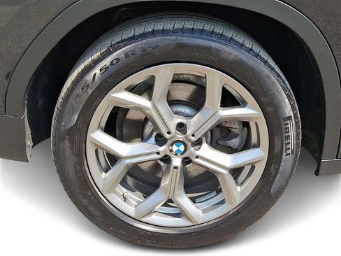 Used 2024 BMW X3 xDrive30i w/ Premium Package AWD/4WD image 7