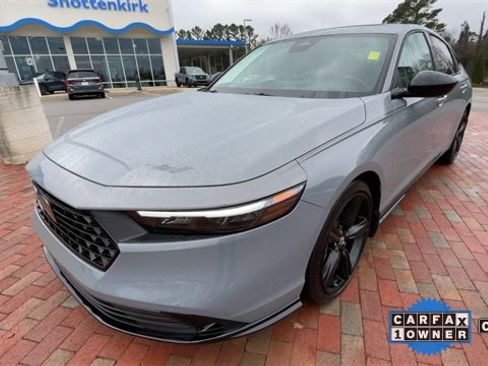 Certified 2025 Honda Accord Sport image 5