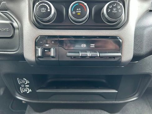 Used 2024 RAM 2500 Big Horn AWD/4WD image 22