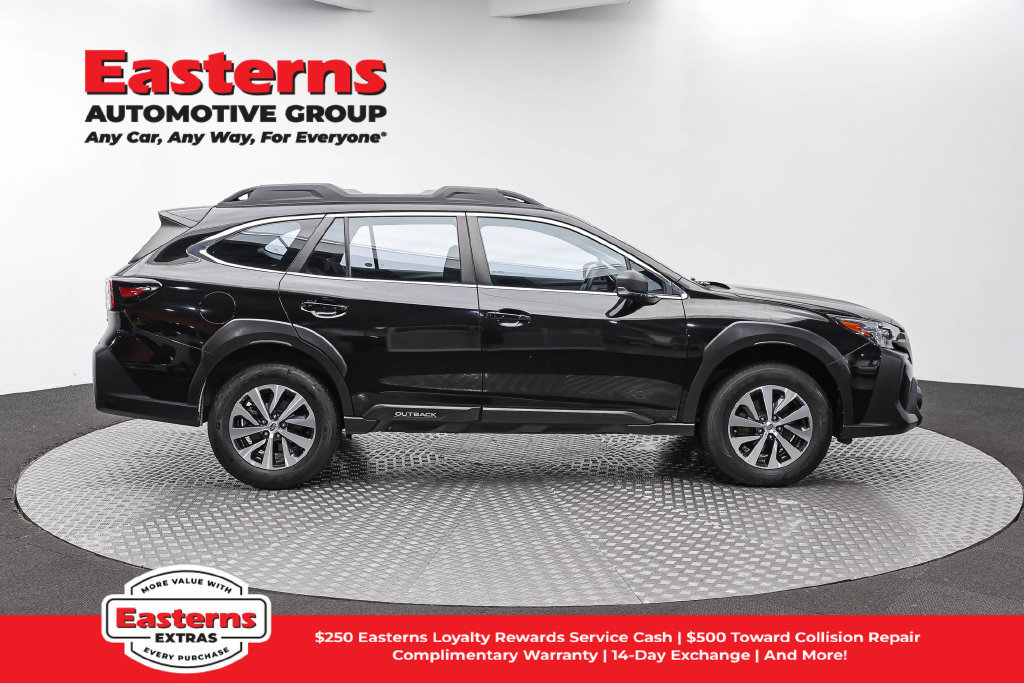 Used 2024 Subaru Outback Premium AWD/4WD image 5
