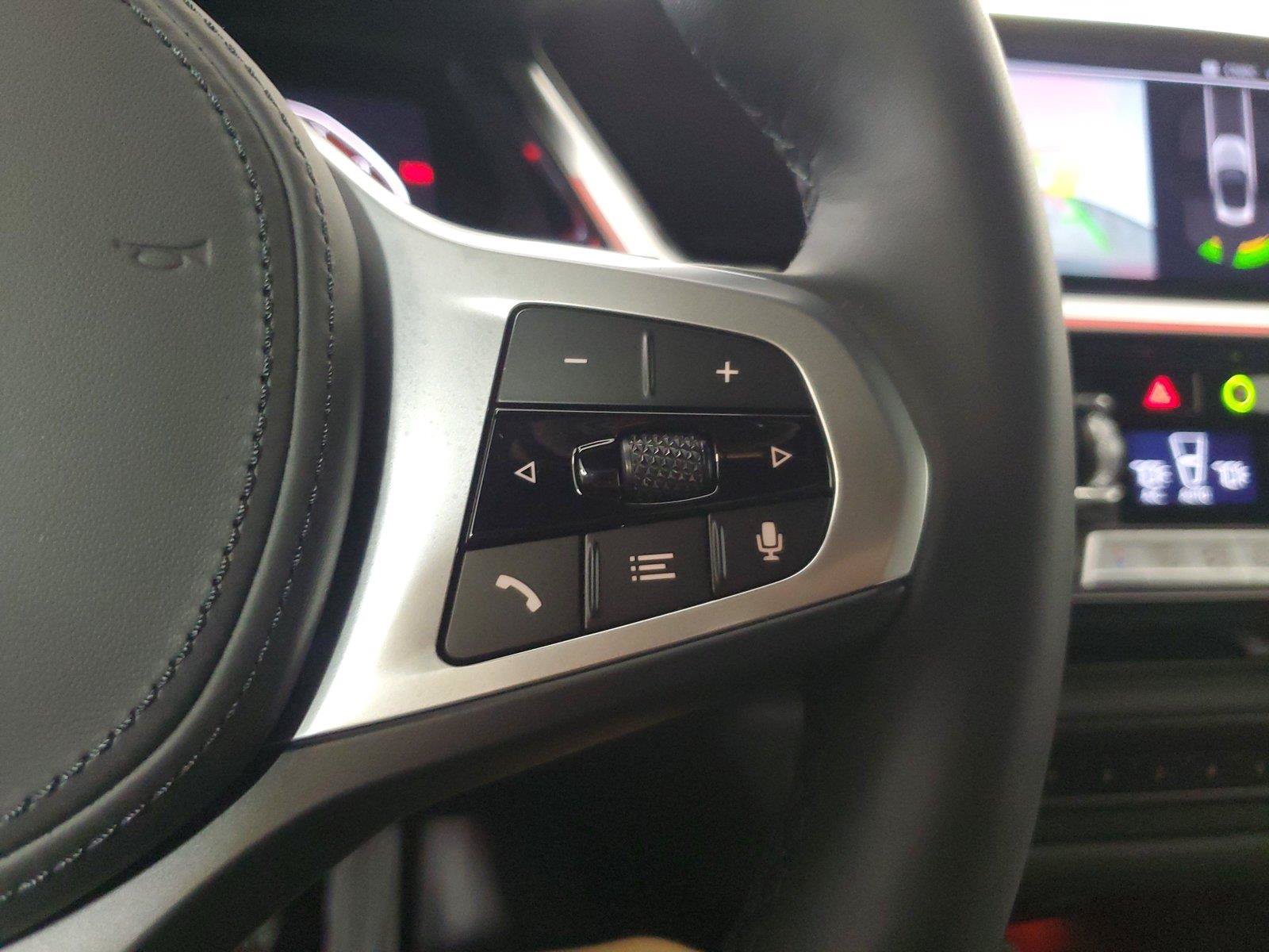 Used 2026 BMW Z4 M40i RWD image 19