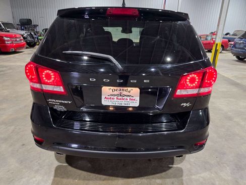 Used 2015 Dodge Journey R/T w/ Flexible Seating Group AWD/4WD image 9