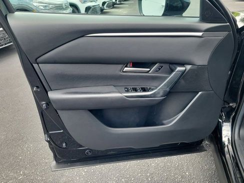 Used 2025 MAZDA CX-50 AWD 2.5 S w/ Preferred Package image 16