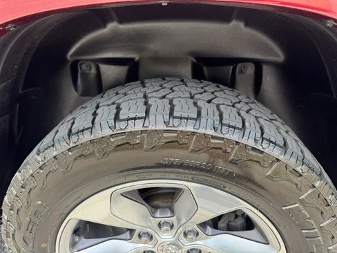 Used 2021 RAM 1500 Limited AWD/4WD image 12