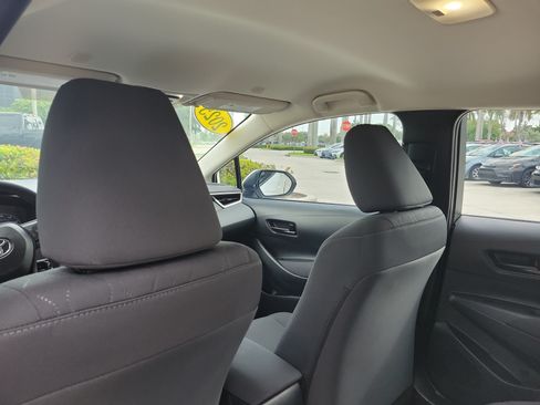 Used 2025 Toyota Corolla LE FWD image 15