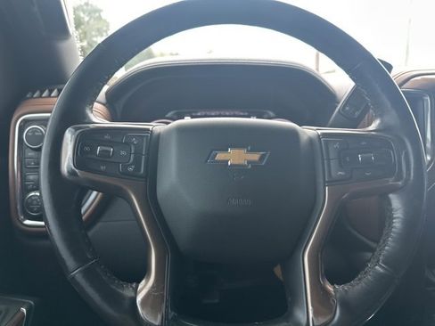 Used 2021 Chevrolet Silverado 2500 High Country w/ Z71 Off-Road Package image 10