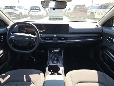 Used 2025 Kia K4 EX FWD image 8