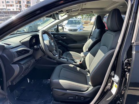 Used 2025 Subaru Crosstrek 2.5i Limited w/ Popular Package #3A AWD/4WD image 2