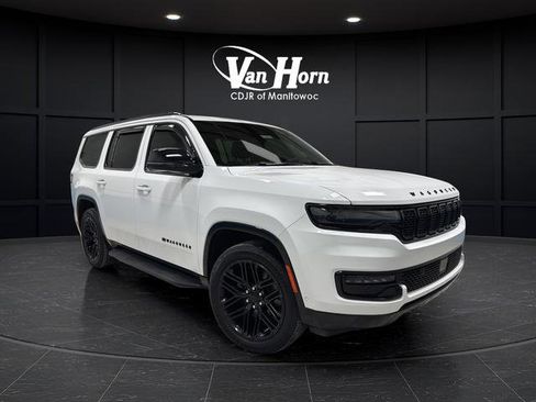 Used 2024 Jeep Wagoneer Series II image 1