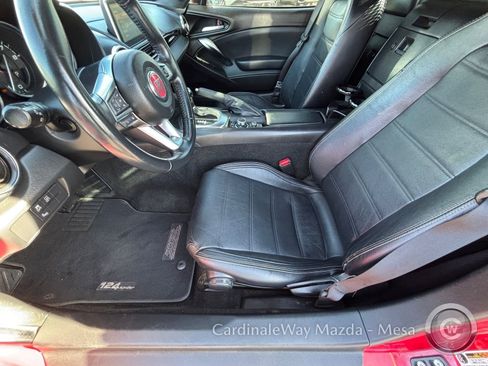 Used 2018 FIAT 124 Spider Lusso w/ Convenience Group image 14