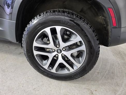 Used 2024 Land Rover Defender 110 S AWD/4WD image 17