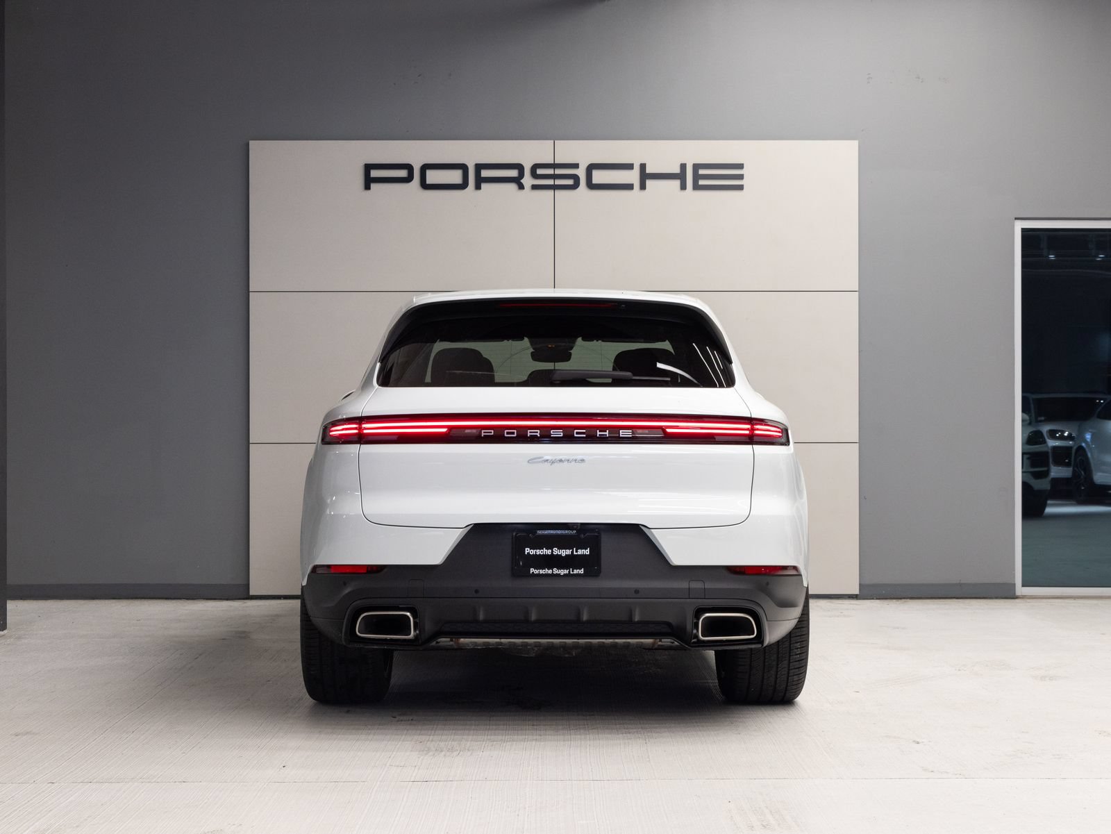 Certified 2026 Porsche Cayenne AWD/4WD image 6