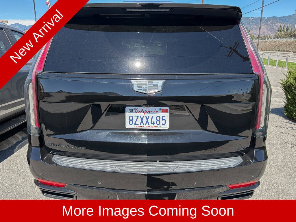Used 2022 Cadillac Escalade Sport Platinum w/ LPO, ONYX Package AWD/4WD image 4