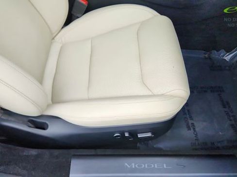 Used 2022 Tesla Model S AWD/4WD image 21