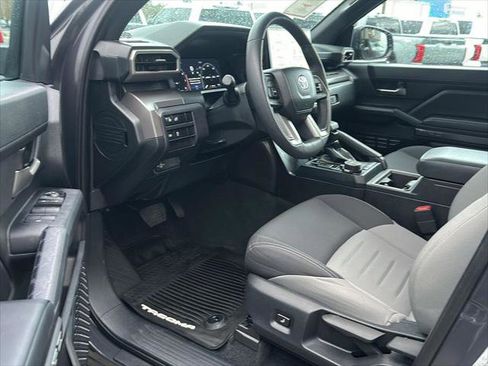 Certified 2024 Toyota Tacoma TRD Off-Road image 37