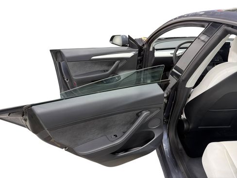 Certified 2023 Tesla Model 3 Long Range AWD/4WD image 10