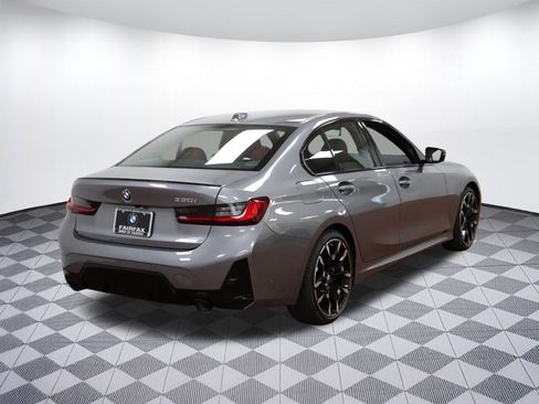 Used 2025 BMW 330i 330i w/ M Sport Package image 5