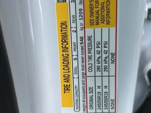 New 2025 Chevrolet Equinox EV LT image 40