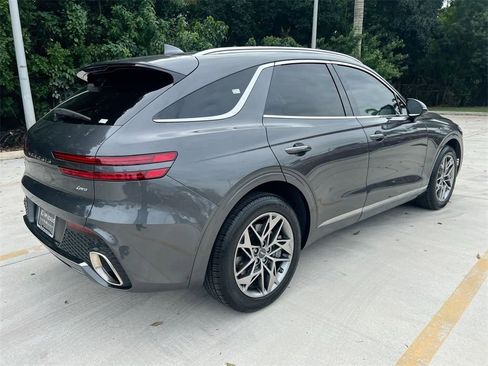 Used 2023 Genesis GV70 2.5T w/ Select Package image 7