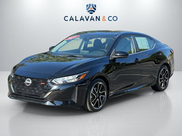 Used 2025 Nissan Sentra SR FWD image 3