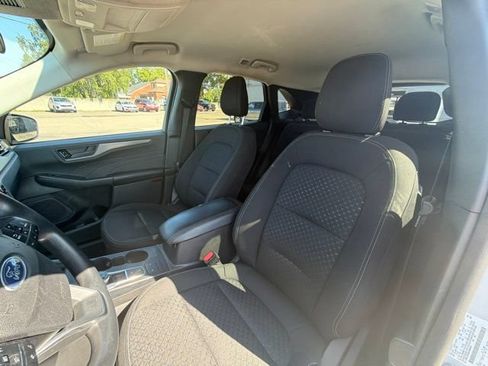 Certified 2025 Ford Escape Active AWD/4WD image 18