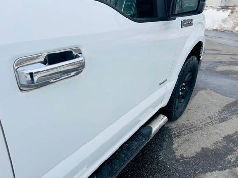 Used 2015 Ford F150 XLT w/ Trailer Tow Package image 5