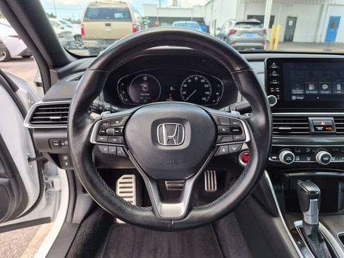 Used 2022 Honda Accord Sport image 26